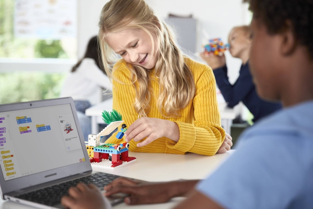 LEGO Education Spike Essential